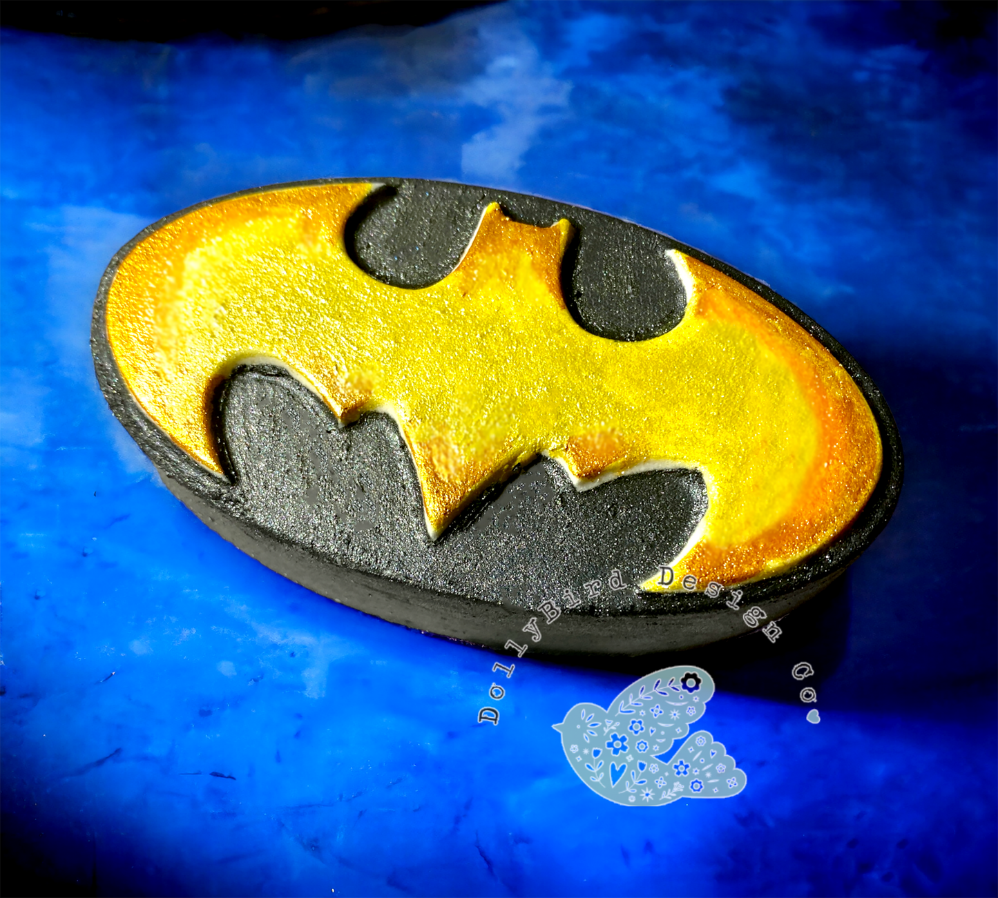 batman bath bomb, batman bath bomb, kids bath bomb, handmade bath bomb, uk batman gift, prime gift for him